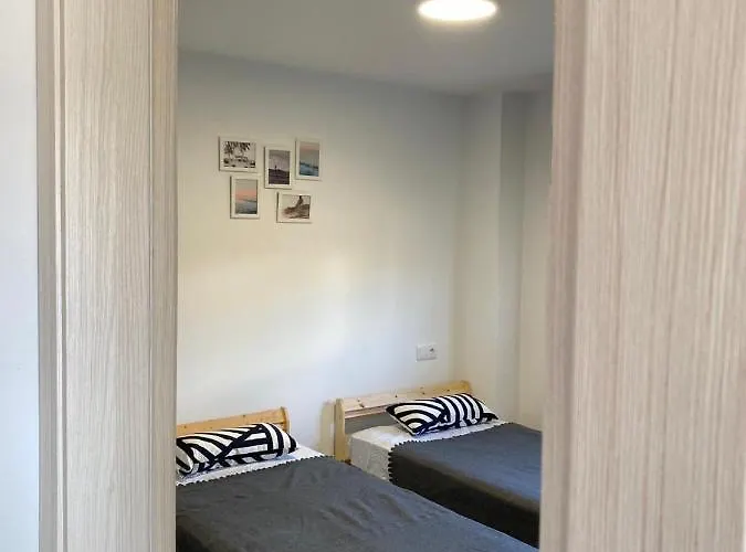 Hotel La Wave Surf Coruna